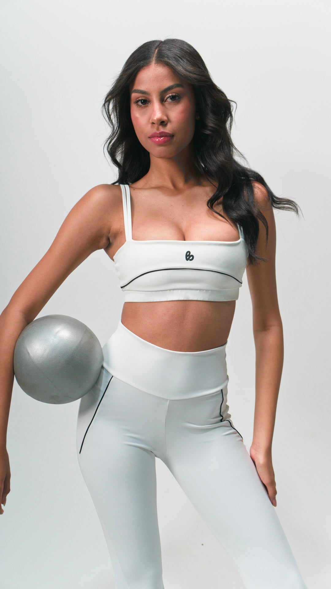 Top Lyra White
